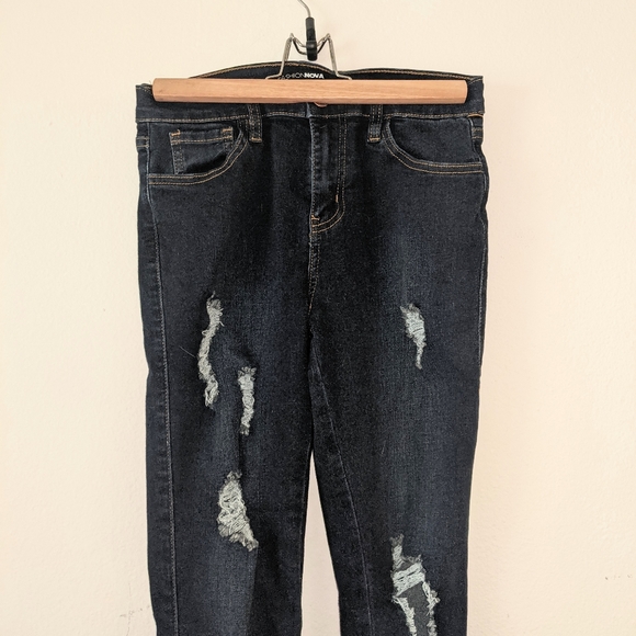 Fashion Nova Distressed Dark Wash Skinny Jeans 5 - Picture 3 of 7